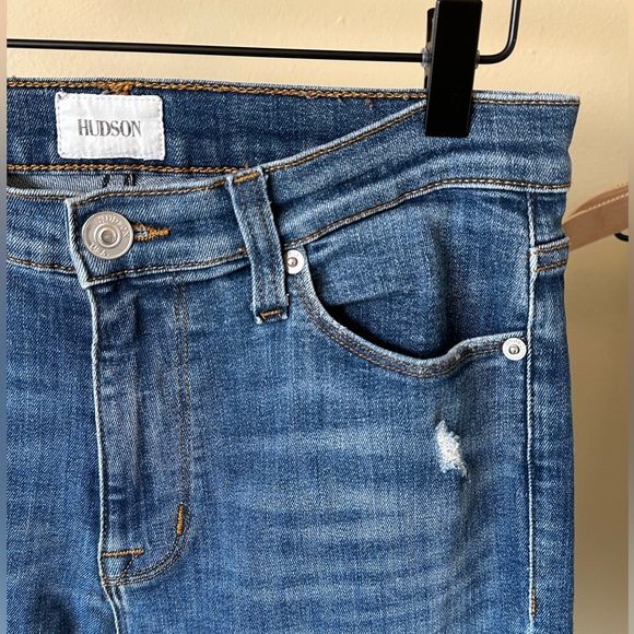 Hudson Blair Super Skinny Jeans with Chewed Hem Size 28 - Picture 5 of 12